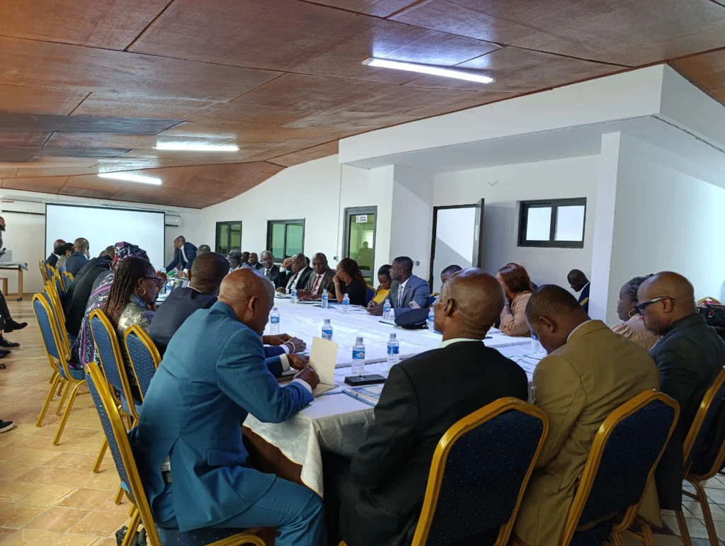 Photo de la formation du ministère de la justice au numérique par Africa digiEmpower de la Fondation THEYA by Cybastion