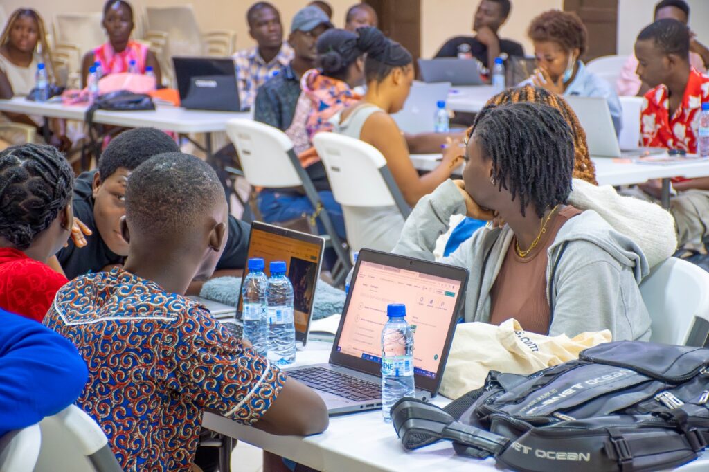 Summer tech camp 2026 a bingerville 14-Africa DigiEmpower formations gratuites pour les jeunes. design by adambita237